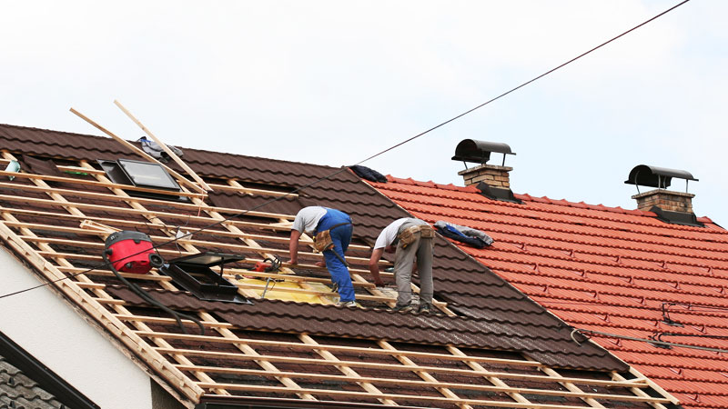 How to repair your roof efficiently with these useful tips